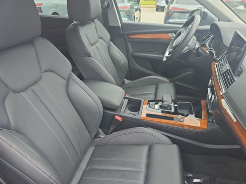 Used 2023 Audi Q5 2.0T Prestige w/ Prestige Package AWD/4WD image 10