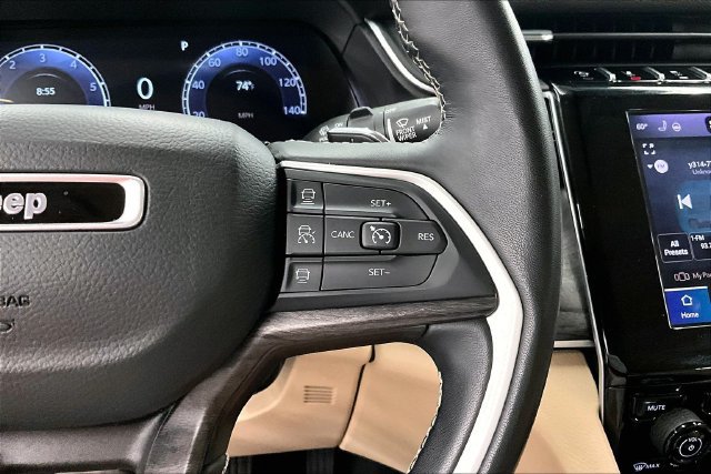 Used 2022 Jeep Grand Cherokee L Limited AWD/4WD image 28