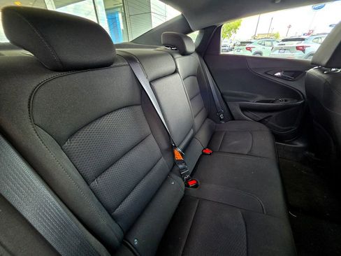 Used 2018 Chevrolet Malibu LT FWD image 28
