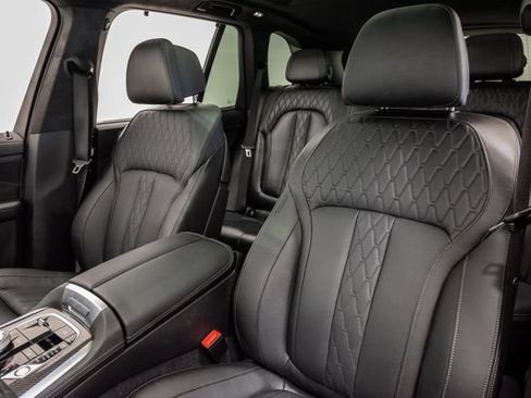 Used 2025 BMW X5 M60i AWD/4WD image 13