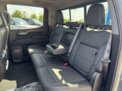 Used 2025 GMC Sierra 1500 Denali image 14