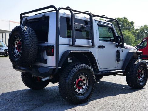 Used 2017 Jeep Wrangler Rubicon AWD/4WD image 8