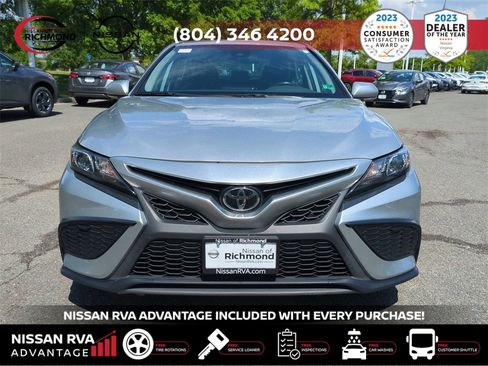 Used 2022 Toyota Camry SE image 10