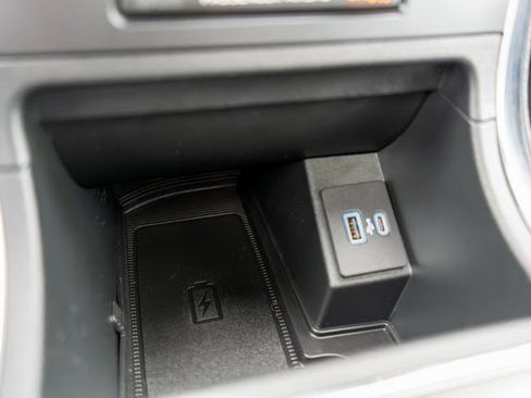 Used 2022 Ford Edge ST w/ Equipment Group 401A AWD/4WD image 33