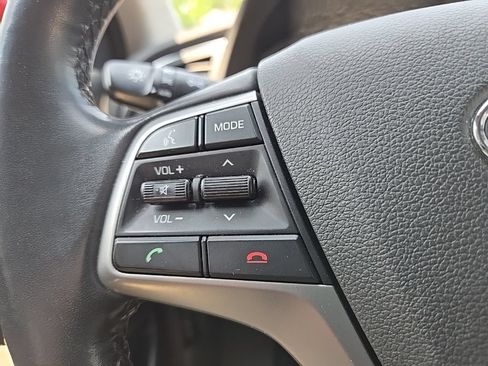Used 2017 Hyundai Elantra Value Edition w/ Cargo Package FWD image 15
