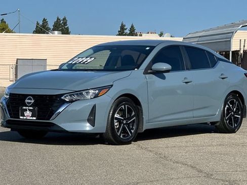 Certified 2025 Nissan Sentra SV FWD image 8
