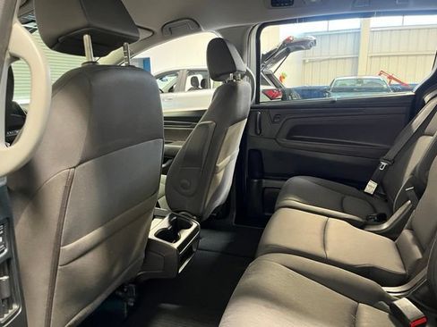 Used 2019 Honda Odyssey EX image 18