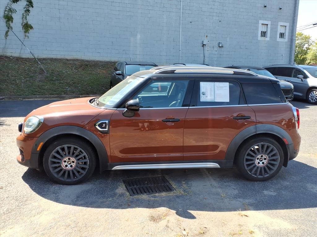 Used 2017 MINI Cooper Countryman S FWD image 8