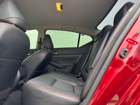 Used 2023 Nissan Altima 2.5 SR image 17