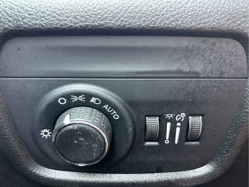 Certified 2023 Jeep Grand Cherokee L Altitude AWD/4WD image 25