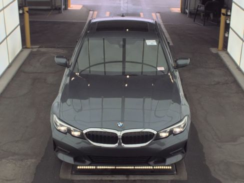 Used 2019 BMW 330i Sedan image 2