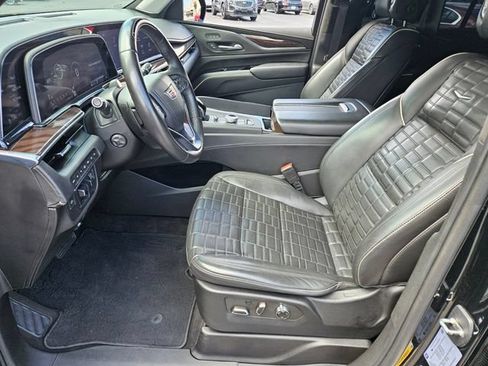 Used 2023 Cadillac Escalade Premium Luxury Platinum w/ LPO, Radiant Package AWD/4WD image 7