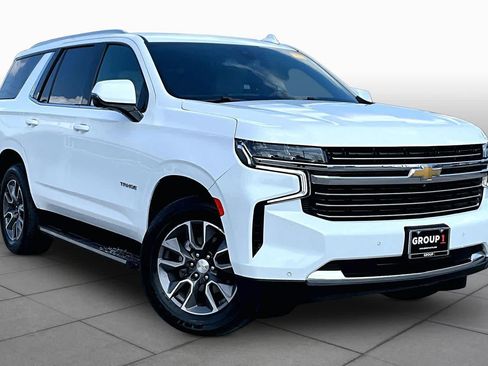 Used 2022 Chevrolet Tahoe LT w/ Luxury Package RWD image 3
