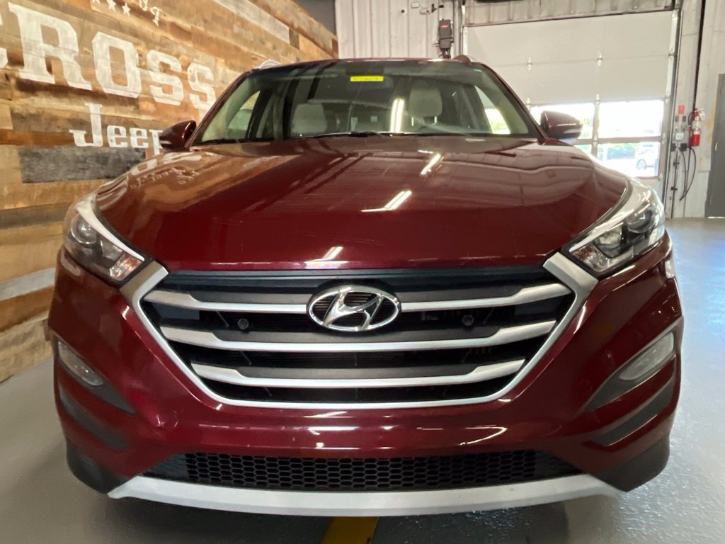 Used 2017 Hyundai Tucson Sport w/ Cargo Package AWD/4WD image 6
