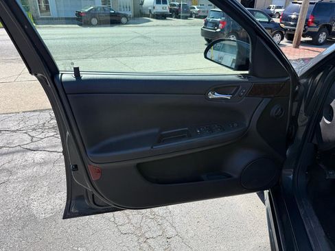 Used 2015 Chevrolet Impala Limited LS FWD image 28