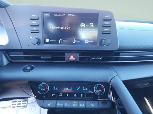 New 2026 Hyundai Elantra SEL Sport Premium FWD image 34