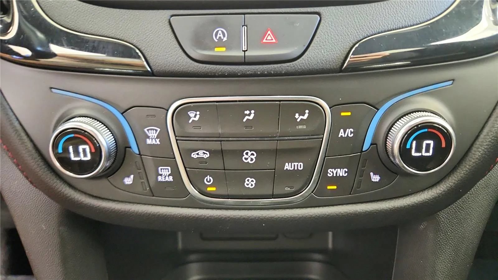 Used 2022 Chevrolet Equinox RS FWD image 21