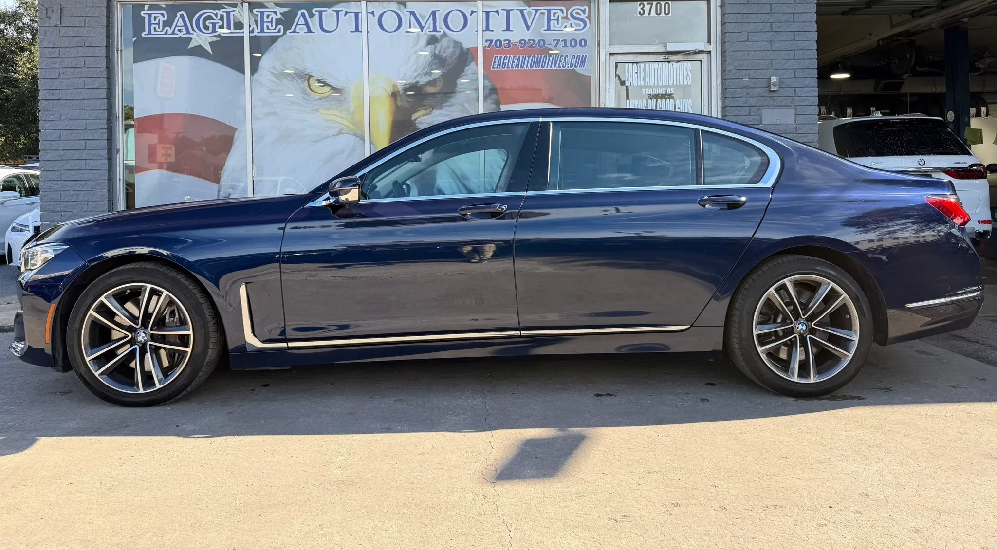 Used 2022 BMW 750i xDrive w/ Executive Package AWD/4WD image 6