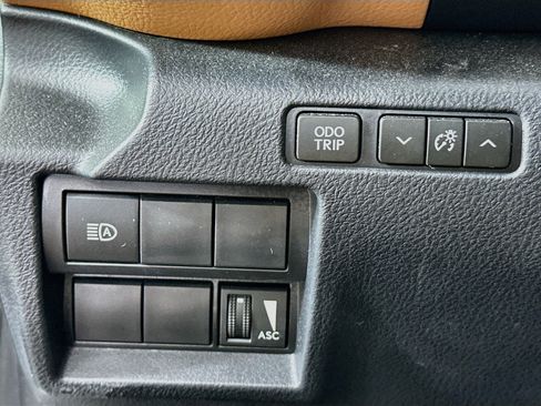 Used 2024 Lexus IS 350 F Sport RWD image 17