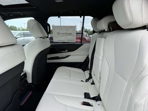 New 2026 Lexus LX 700h Luxury AWD/4WD image 13