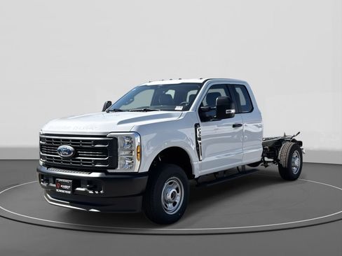 New 2024 Ford F350 XL image 1