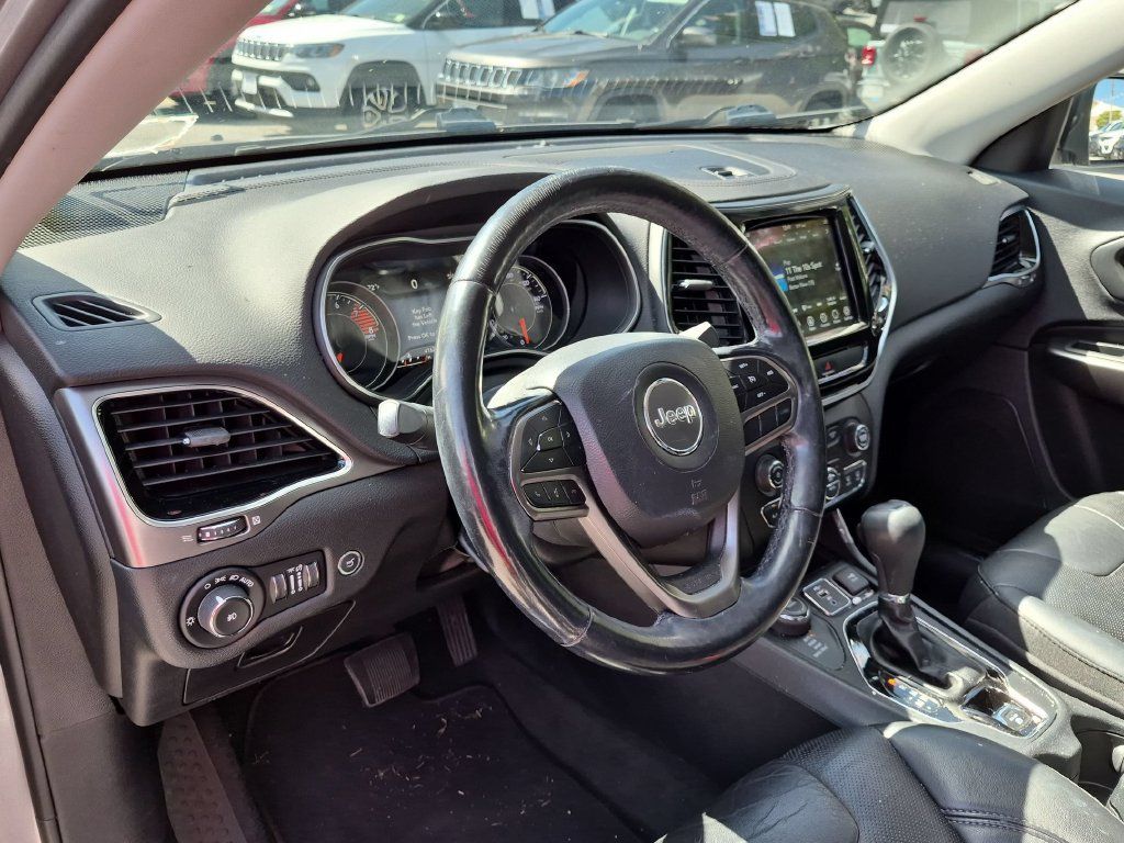 Used 2020 Jeep Cherokee Limited AWD/4WD image 12