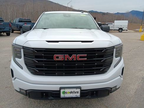 New 2026 GMC Sierra 1500 Elevation image 2