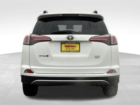 Used 2018 Toyota RAV4 XLE image 6