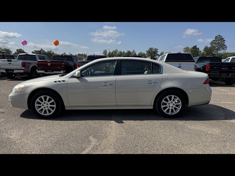 Used 2011 Buick Lucerne CXL w/ Driver Confidence Package FWD image 8