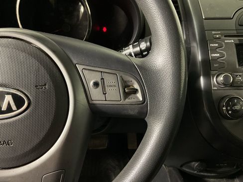 Used 2010 Kia Soul + w/ Audio Pkg image 21