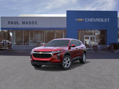 New 2026 Chevrolet Trax LS w/ LS Convenience Package FWD image 8