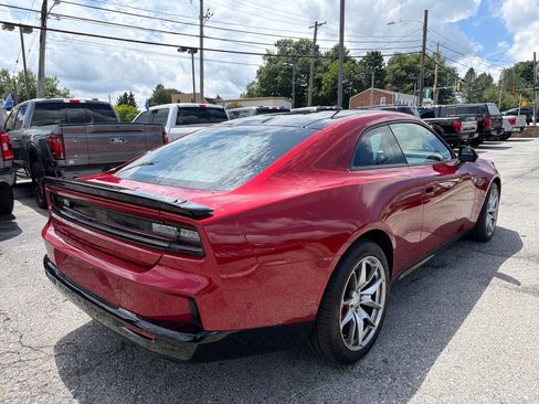 Used 2025 Dodge Charger Daytona Scat Pack w/ Track Pack AWD/4WD image 7