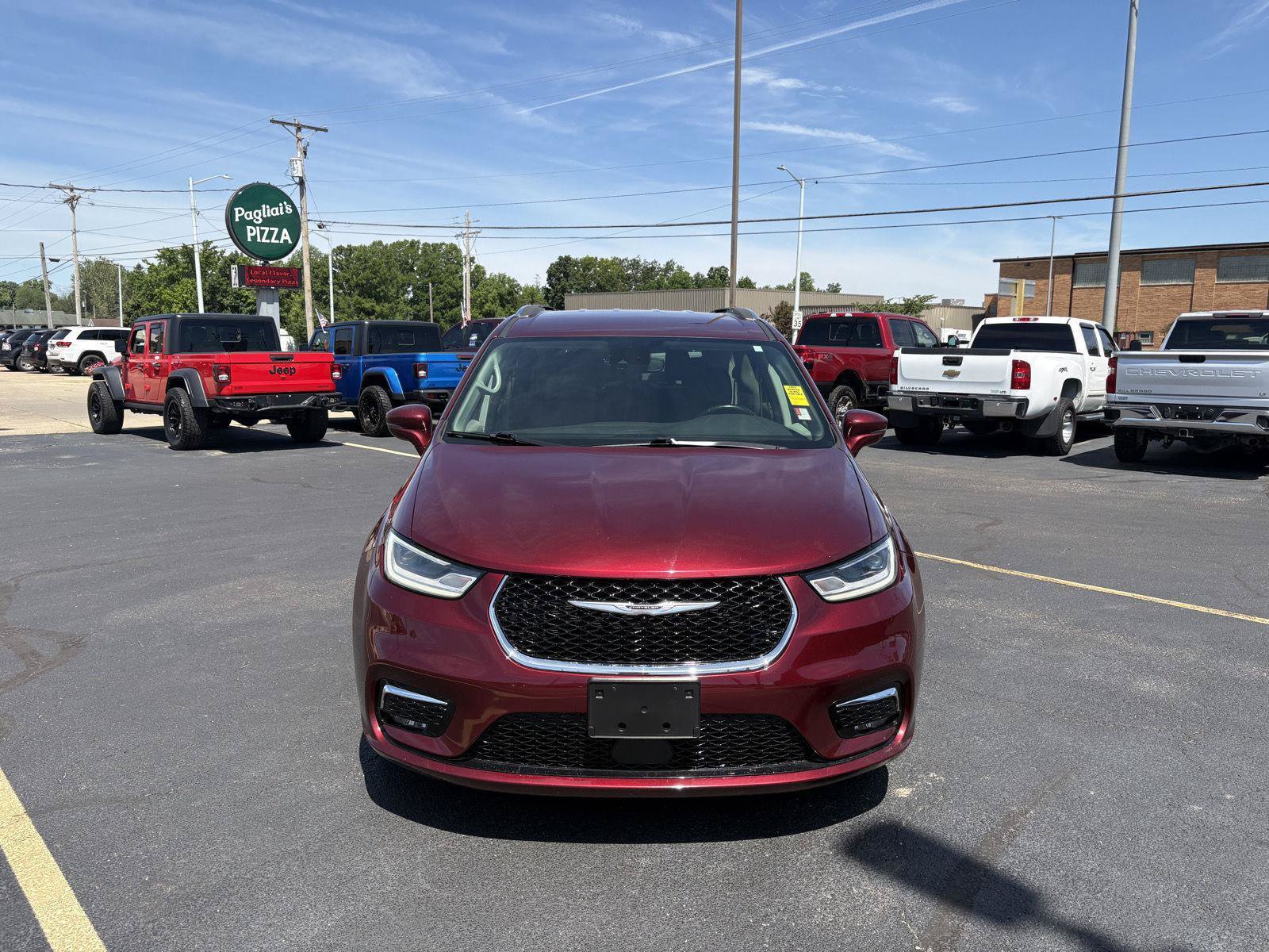 Used 2021 Chrysler Pacifica Touring-L FWD image 19