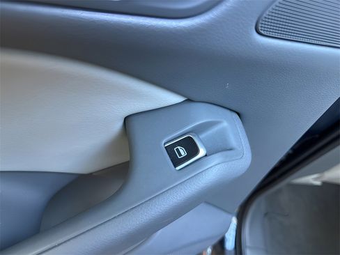 Used 2016 Audi Q5 2.0T Premium image 49