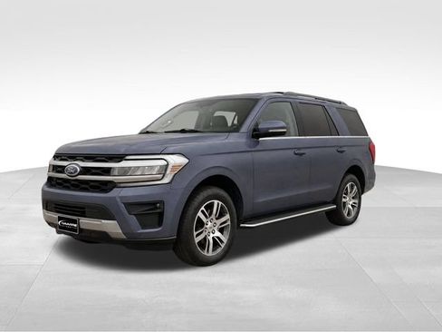 Used 2022 Ford Expedition XLT RWD image 4