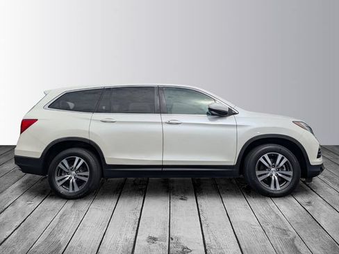 Used 2017 Honda Pilot EX-L image 2