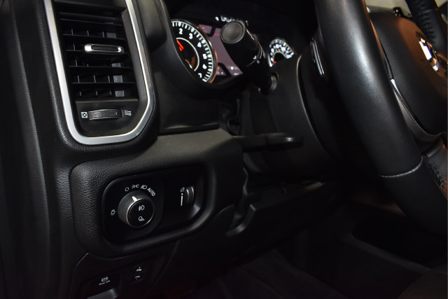 Used 2023 RAM 1500 Big Horn AWD/4WD image 28