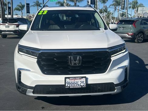 Used 2023 Honda Pilot Elite image 2
