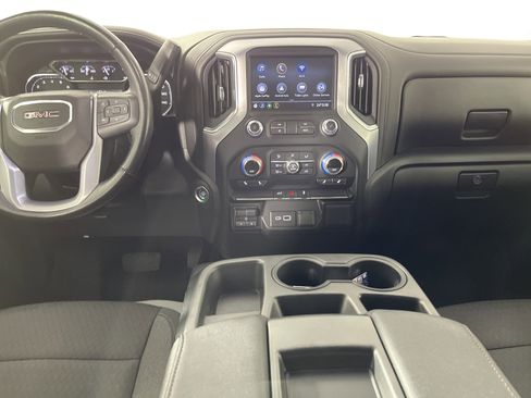 Used 2022 GMC Sierra 2500 SLE w/ SLE Value Package; image 15