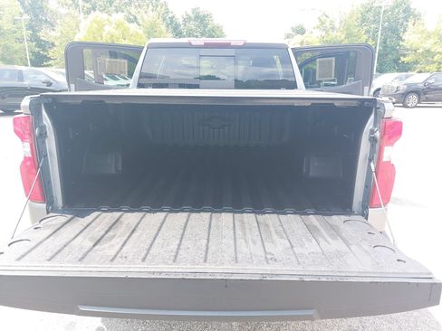 Used 2021 Chevrolet Silverado 1500 LT Trail Boss w/ Convenience Package II AWD/4WD image 14