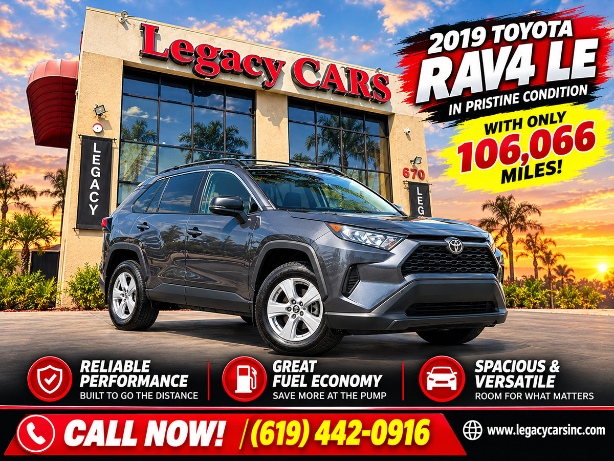 Used 2019 Toyota RAV4 LE w/ Carpet Mat Package FWD image 2