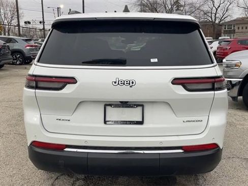 Used 2023 Jeep Grand Cherokee L Laredo image 5