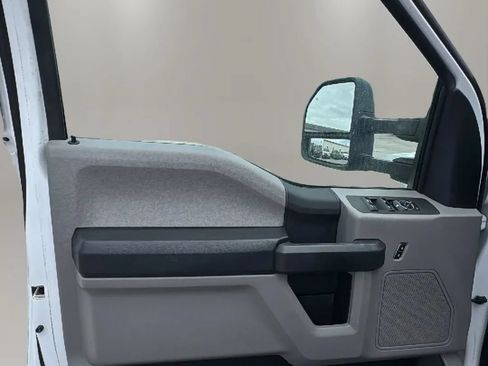 Used 2017 Ford F450 XL w/ Power Equipment Group AWD/4WD image 10