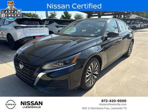 Certified 2025 Nissan Altima 2.5 SV FWD image 1