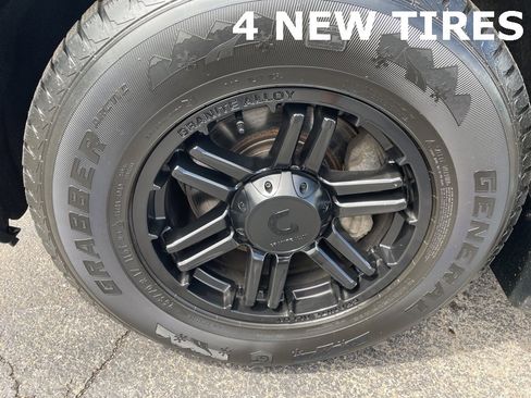 Certified 2020 GMC Sierra 1500 SLT w/ SLT Premium Plus Package image 2