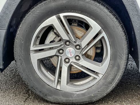 Used 2020 GMC Terrain SLT image 25