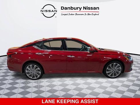 Certified 2023 Nissan Altima 2.5 SL AWD/4WD image 2