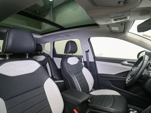 Used 2025 Volkswagen Taos SEL w/ Black Wheel Plus Package image 17