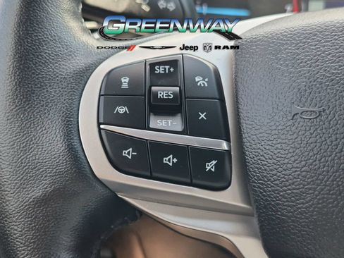 Used 2023 Ford Explorer XLT w/ Equipment Group 202A RWD image 22