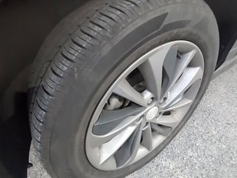 Certified 2023 Buick Encore GX Select w/ Sport Touring Package image 5